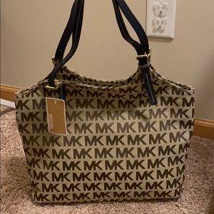 Michael Kors Pocket Tote